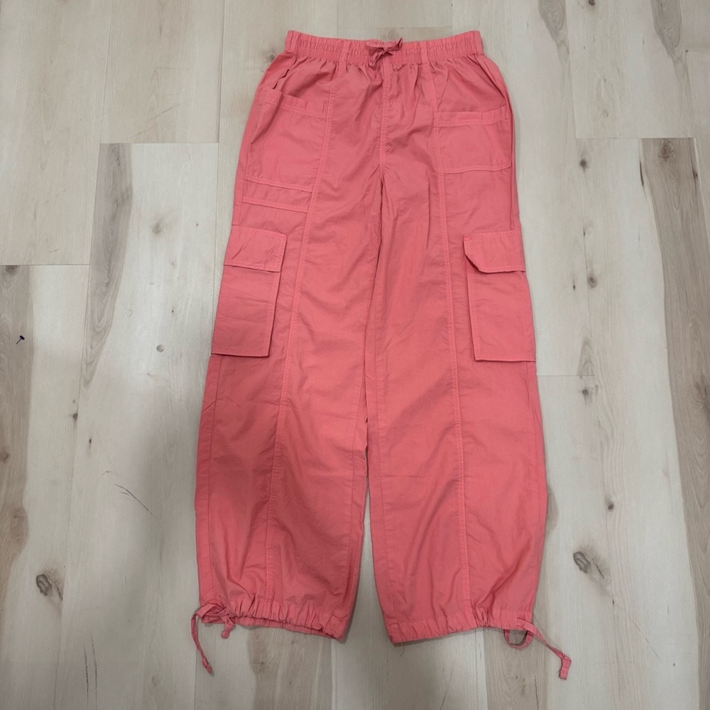 NWT Aerie High Waisted Go-For-It Baggy Cargo Pant Spicy Coral Pink Womens Small - Picture 4 of 14